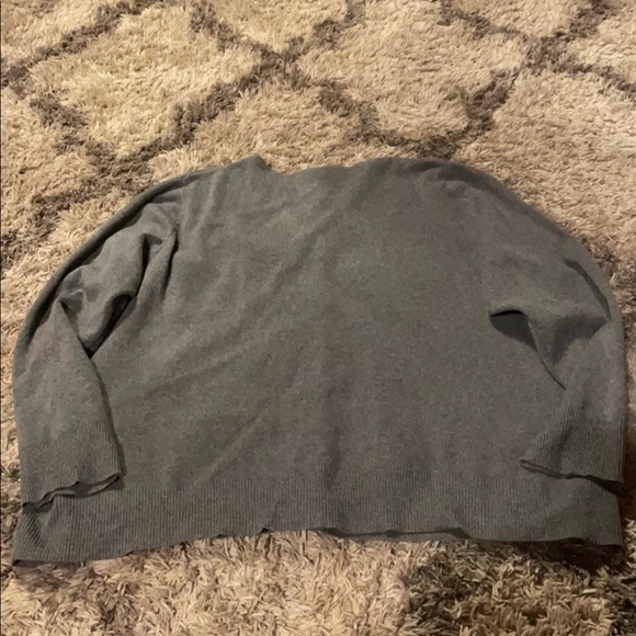 *SOLD* Croft & Barrow Cardigan - Picture 4 of 6